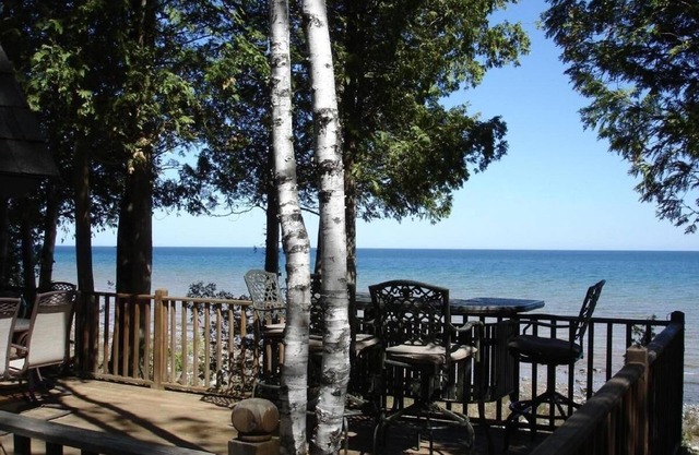 Hermosa, frente al lago Michigan directo, casa de 1300 pies cuadrados