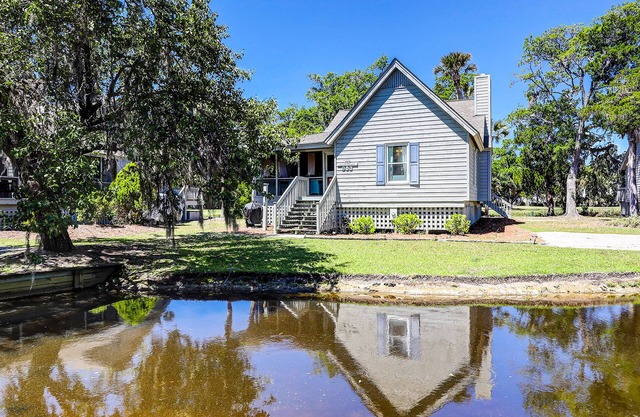 Beautiful Dog-Friendly Home w/ Wonderful Golf Course Views, Free WiFi, & A/C