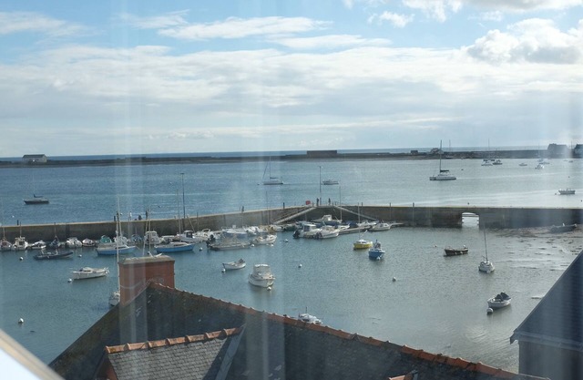 Very nice duplex apartment with panoramic view located 30 m from the sea