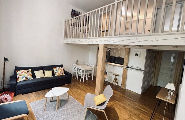 Beautiful Duplex Near Downtown