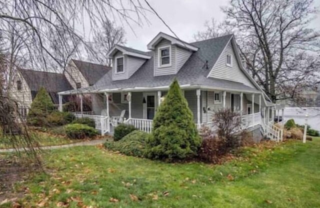 Beautiful East Waneta Lake Cottage!