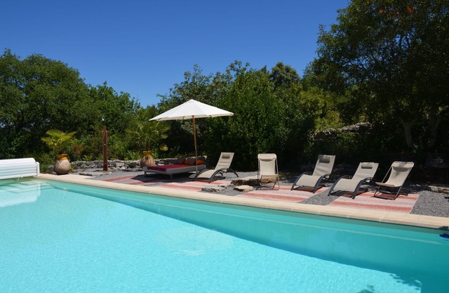 Mas XVIII hermosas en un terreno privado de 3 hectáreas, 5X12 m piscina, Les Vans 5 minutos