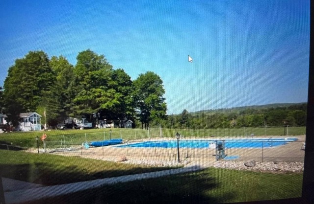 Beautiful El Rancho Alanson RV PARK " LOT 40" for rent.