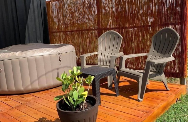 Beautiful equipped container house located in a quitcozy place- 5 min from beach
