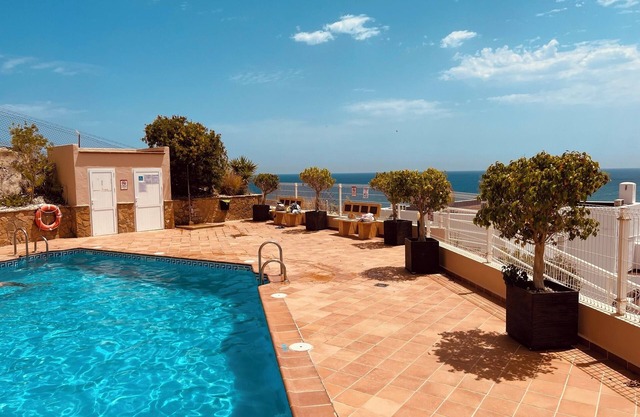 Apartamento con Vistas al Mar, Parking y Fibra Opctica