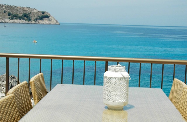 Beautiful family apartment right by the sea in Cala Agulla