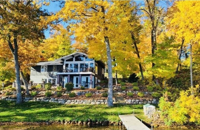 Beautiful Family Cabin located on Gull Lake offering the perfect get away