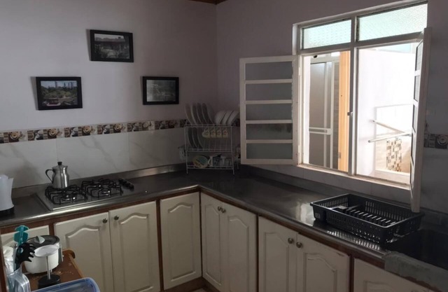Beautiful family home in the heart of town, 3 blocks from the main square.
