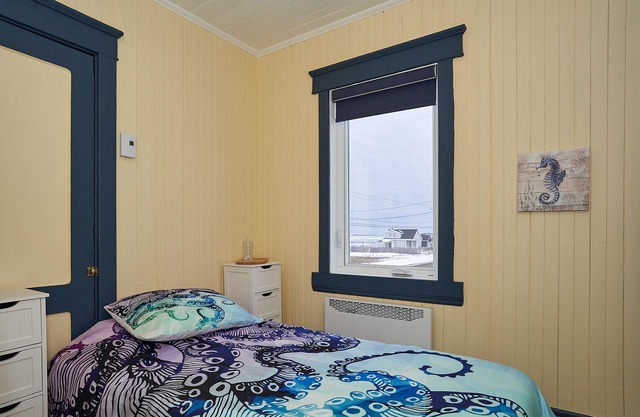 Beautiful farmhouse in front of the magnificent St-Lawrence river! Pet-friendly