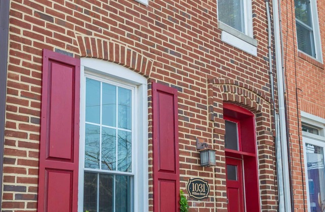 Hermosa Federal Hill Home!
