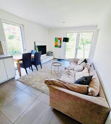 Beautiful Flat with garden view, terrace and parking-105