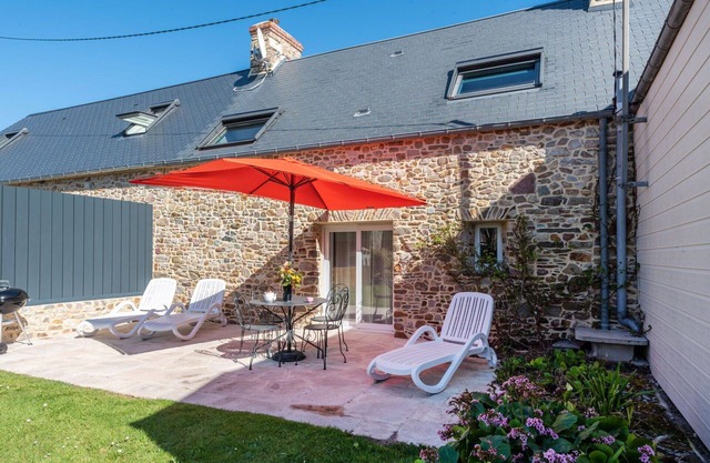 Acogedor apartamento en villa con WIFI, TV, terraza, mascotas permitida y aparcamiento