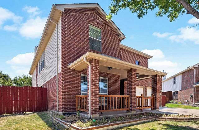 Beautiful Ft Worth 5bd/2.5 bath Corporate Home!