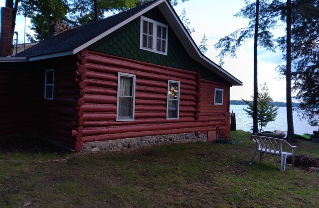 Beautiful full log cabin with direct private frontage , beautiful sunsets .