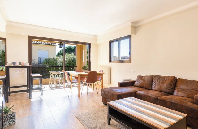 Beautiful furnished apartment in a private Residence with Pool
