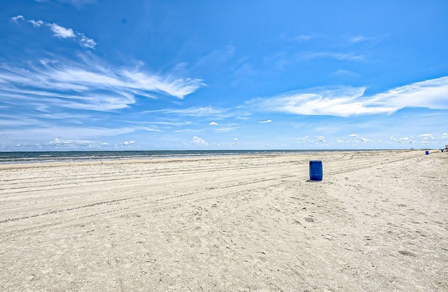 Beautiful getaway with amazing Gulf views - close to the beach