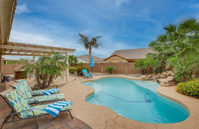 Beautiful Goodyear Home w/ Pool & Gas Grill!