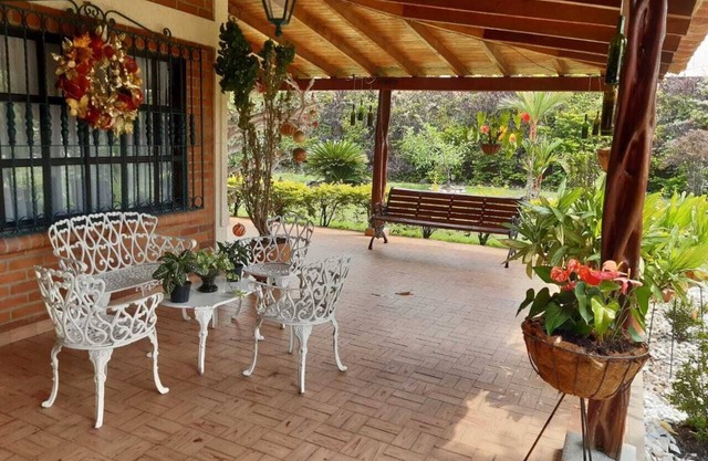 Beautiful Heavenly Country House