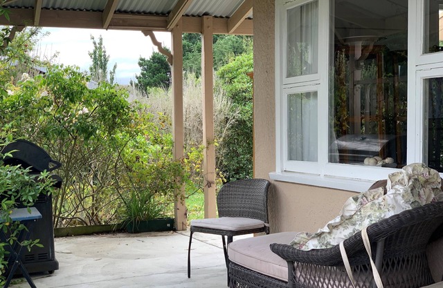 Beautiful & Historic Coachhouse restored for modern living