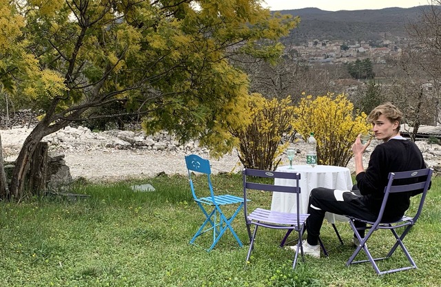 Beautiful house with panoramic view and next to the Labeaume river
