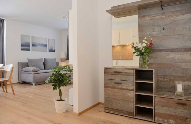 Precioso apartamento vacacional "Olperer" con Wi-Fi, jardín y terraza