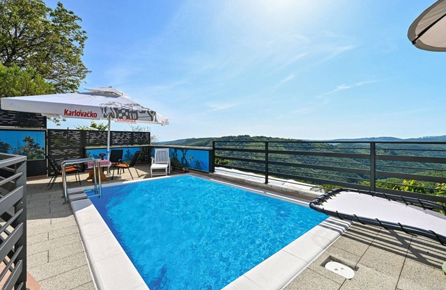 Hermosa casa en Leskovec Toplicki