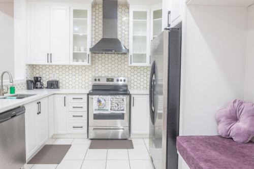 Beautiful Home by Toronto in Central Location