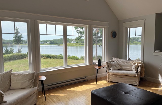 Beautiful home on an ocean inlet - Walking distance from sandy beach
