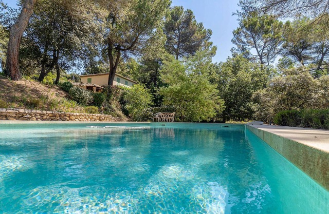Hermosa casa en La Tour-d'Aigues