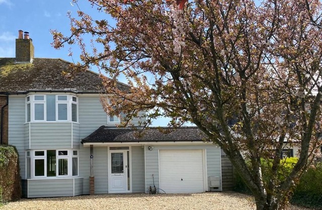 Beautiful home in Birdham, minutes to the beach