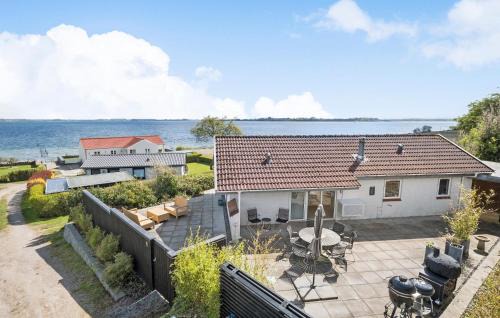 Beautiful Home In Gråsten With Wifi