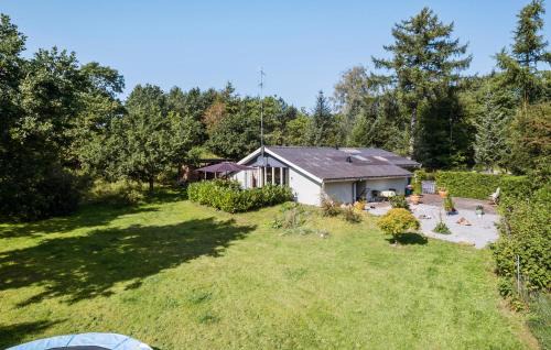 Beautiful Home In Hadsund With Wifi