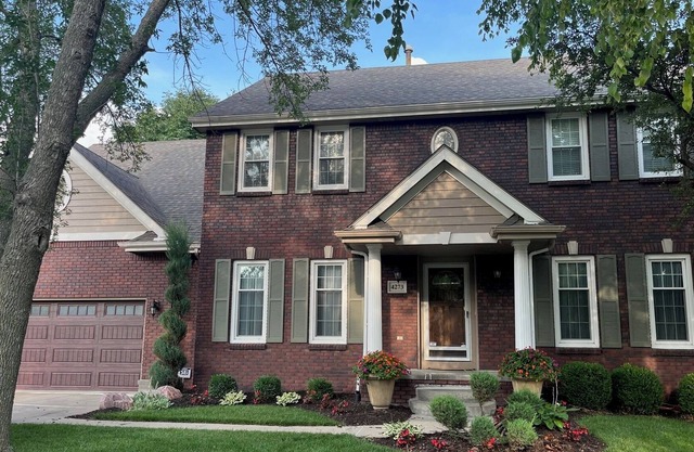 Beautiful Home in Hillsborough Community Near Restaurants, Parks/Lakes, Hospital