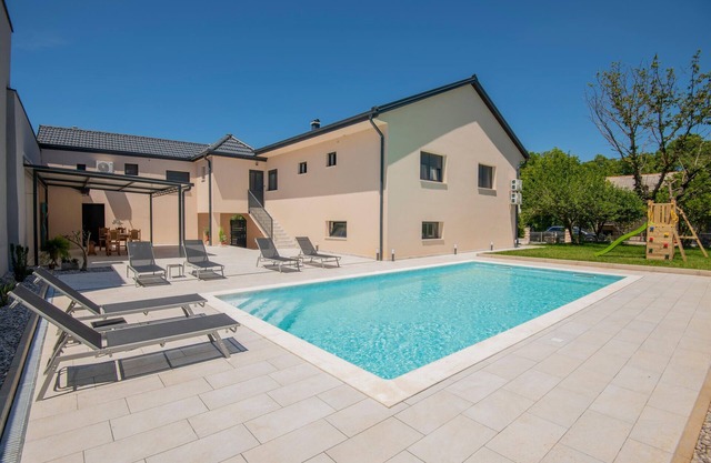 Preciosa casa en Kamenmost con WiFi