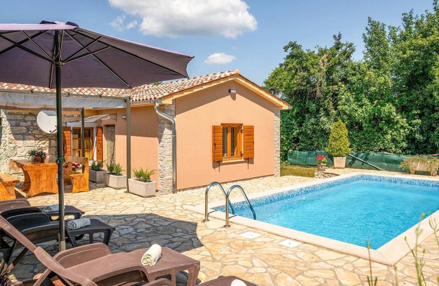 Hermosa casa en Labin con WiFi
