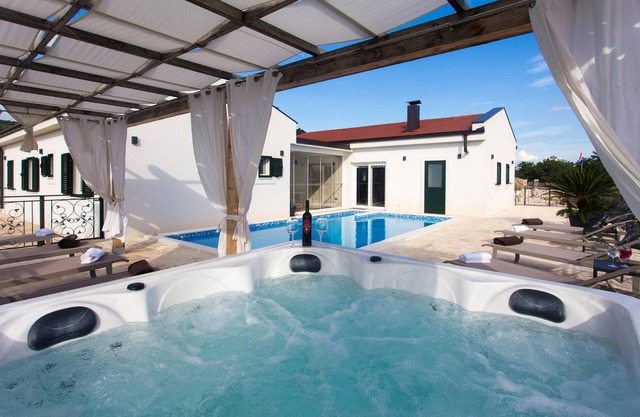 Hermosa casa en Lovrec con sauna