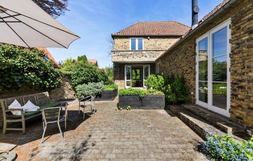 Beautiful Home In Odense M With Wifi