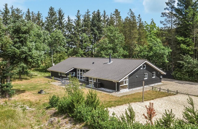 Hermosa casa en Oksbøl con cocina