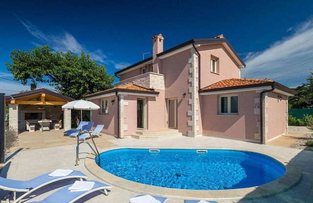 Hermosa casa en Porec
