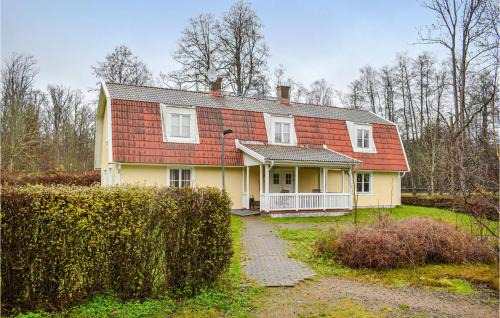 Beautiful Home In Tingsryd With Sauna