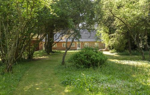 Beautiful Home In Ulfborg With Wifi