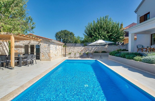 Hermosa casa en Umag