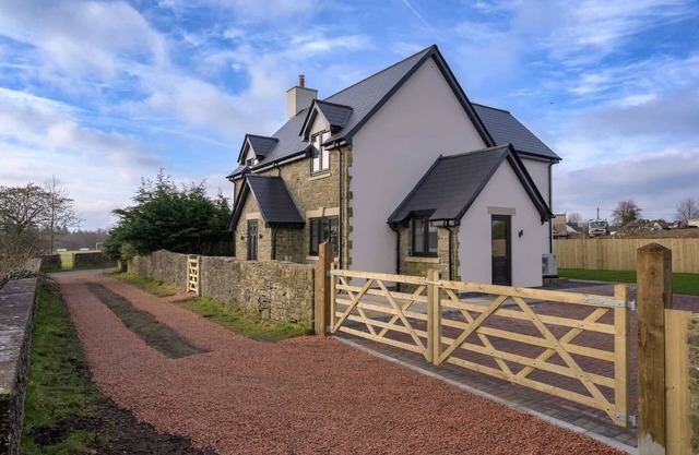 Beautiful Home Nr Wye Valley, Parking & Garden