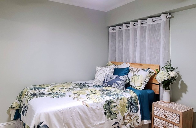 Beautiful Home near Waikiki, w/ Car Rental and On-site Parking (4 Guests Max)
