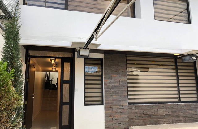 Hermosa casa, completamente independiente