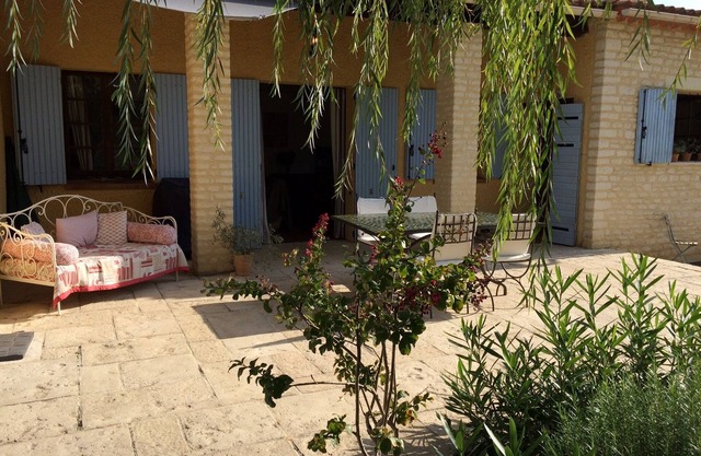 Hermosa casa en alquiler en Provenza, en pleno campo Luberon.