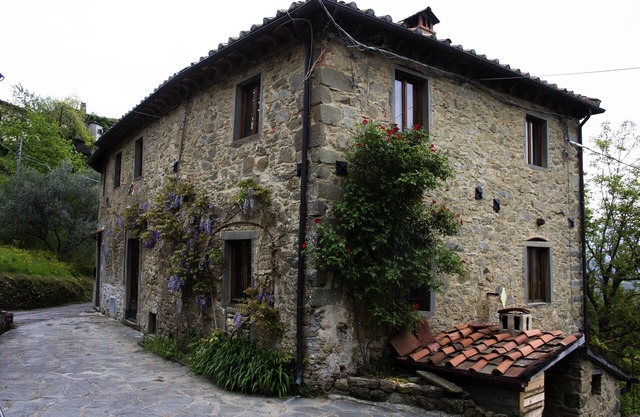 Hermosa Casa Para Que domina el valle del Bagni Di Lucca