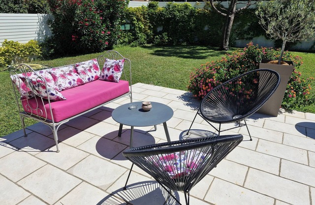 Bonita casa en Provenza, jardín y jacuzzi (mediados de junio a mediados de septiembre)