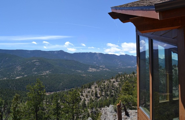 Especial para nuevas reservas. Hermosa casa con vistas a Lost Creek Wilderness