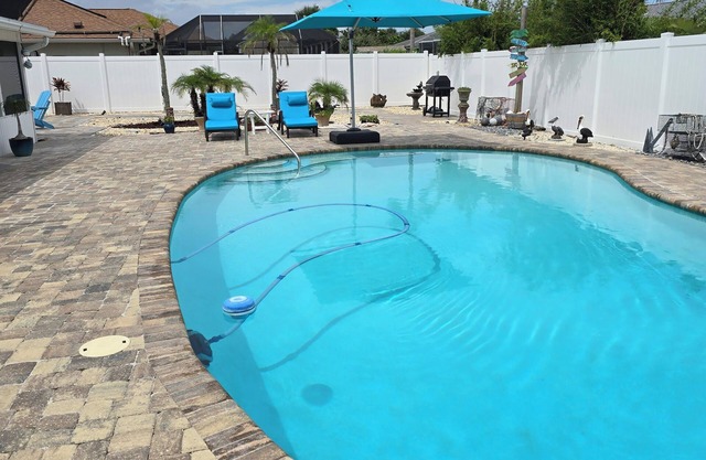 Beautiful house/pool/two blocks from the beach/close to Flagler beach/Daytona.